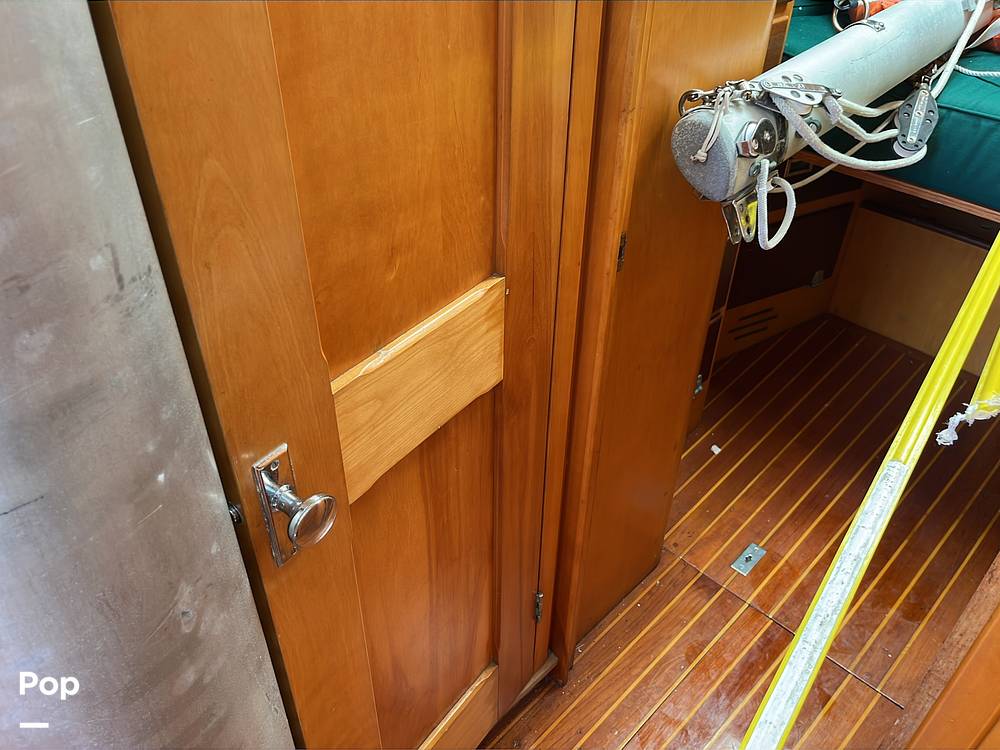 Slide: The Image of Hinckley Yachts Bermuda 40 Mark III Yawl 1974 - 212