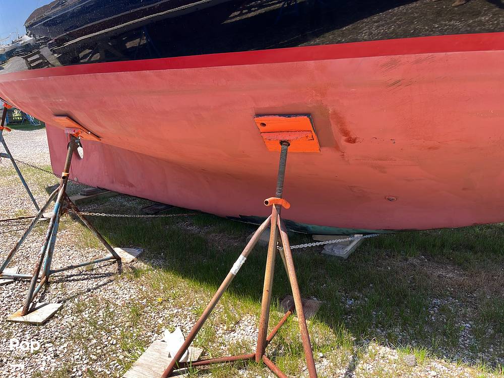 Slide: The Image of Hinckley Yachts Bermuda 40 Mark III Yawl 1974 - 25