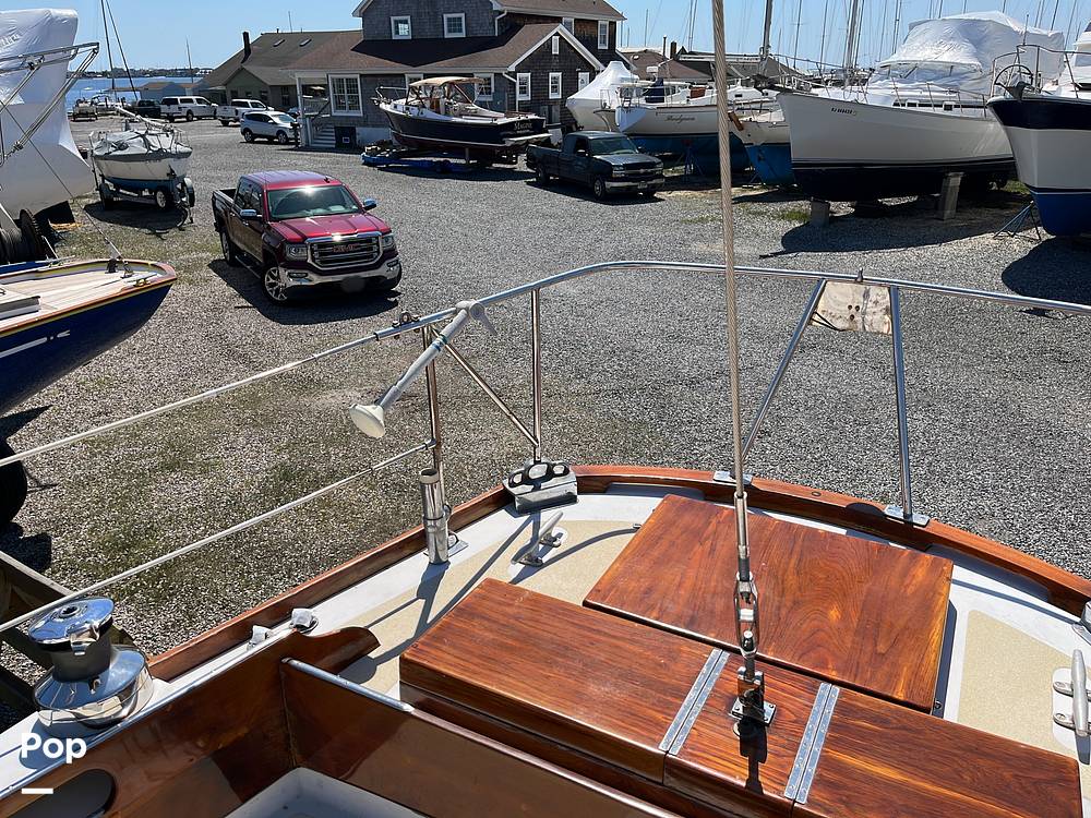 Slide: The Image of Hinckley Yachts Bermuda 40 Mark III Yawl 1974 - 30