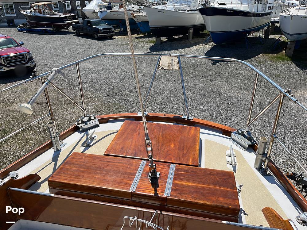 Slide: The Image of Hinckley Yachts Bermuda 40 Mark III Yawl 1974 - 31