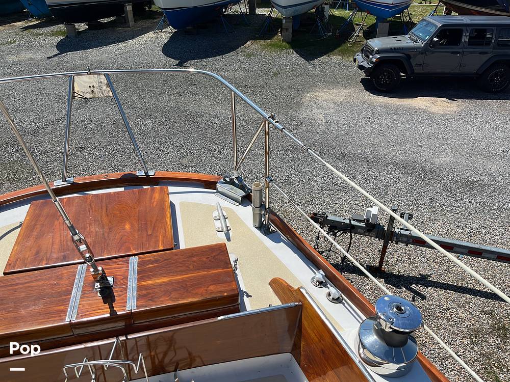 Slide: The Image of Hinckley Yachts Bermuda 40 Mark III Yawl 1974 - 32