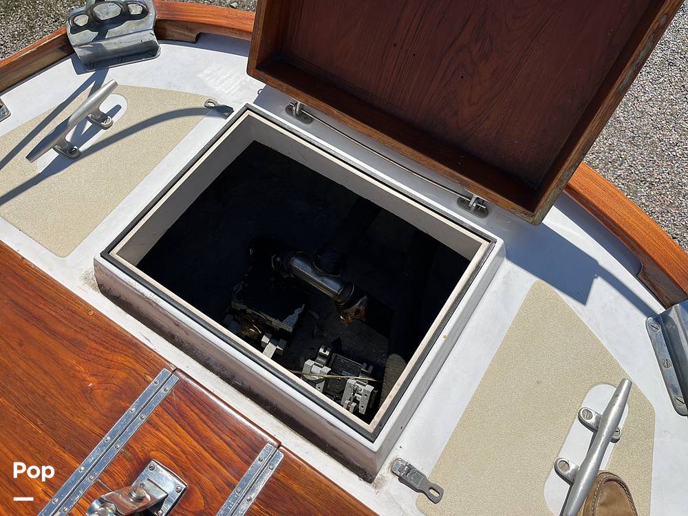 Slide: The Image of Hinckley Yachts Bermuda 40 Mark III Yawl 1974 - 38