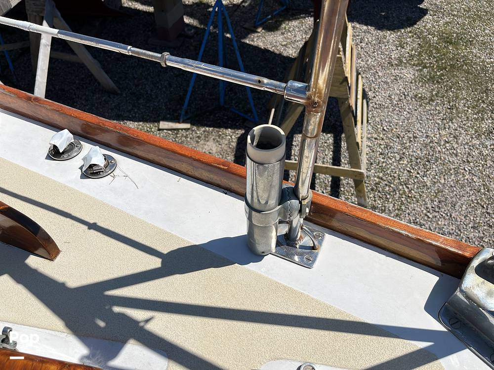 Slide: The Image of Hinckley Yachts Bermuda 40 Mark III Yawl 1974 - 42