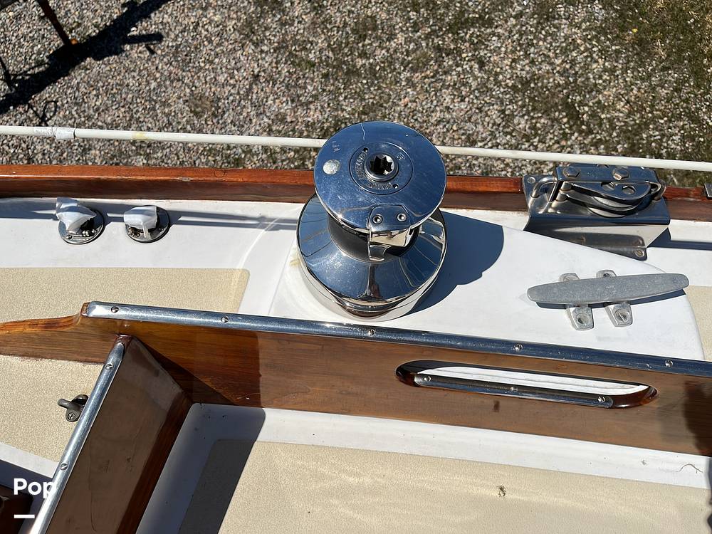 Slide: The Image of Hinckley Yachts Bermuda 40 Mark III Yawl 1974 - 45