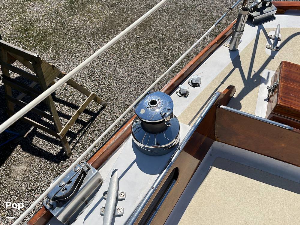 Slide: The Image of Hinckley Yachts Bermuda 40 Mark III Yawl 1974 - 54