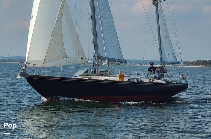 Slide: The Image of Hinckley Yachts Bermuda 40 Mark III Yawl 1974 - 6