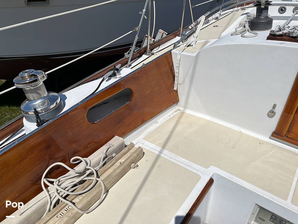 Slide: The Image of Hinckley Yachts Bermuda 40 Mark III Yawl 1974 - 67