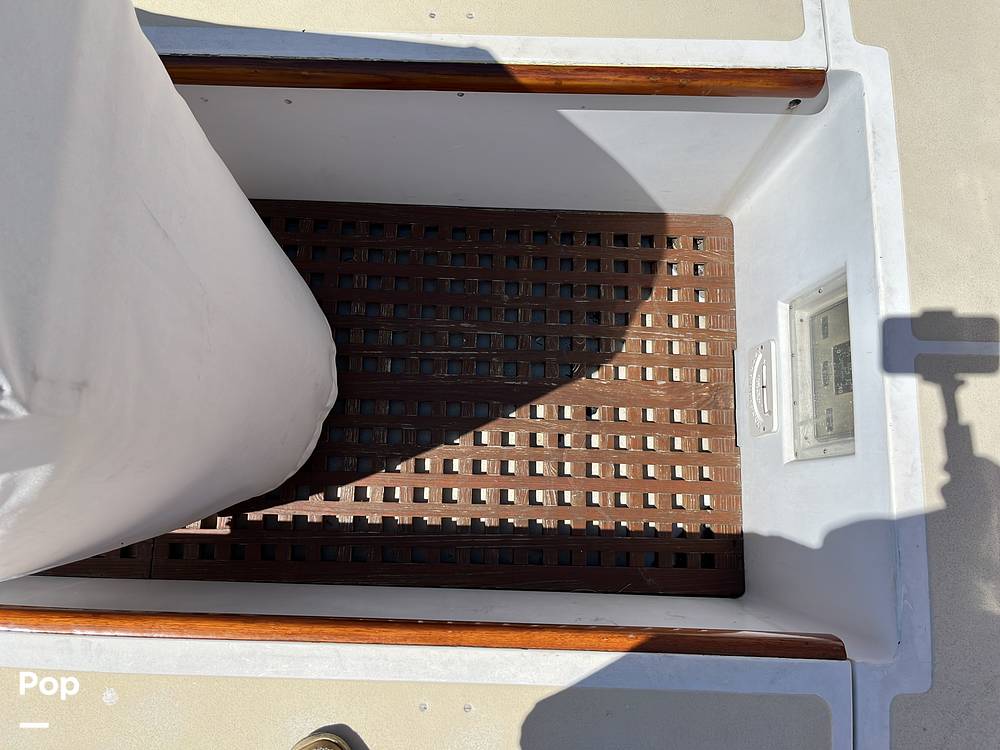 Slide: The Image of Hinckley Yachts Bermuda 40 Mark III Yawl 1974 - 69