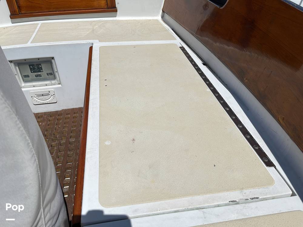 Slide: The Image of Hinckley Yachts Bermuda 40 Mark III Yawl 1974 - 72