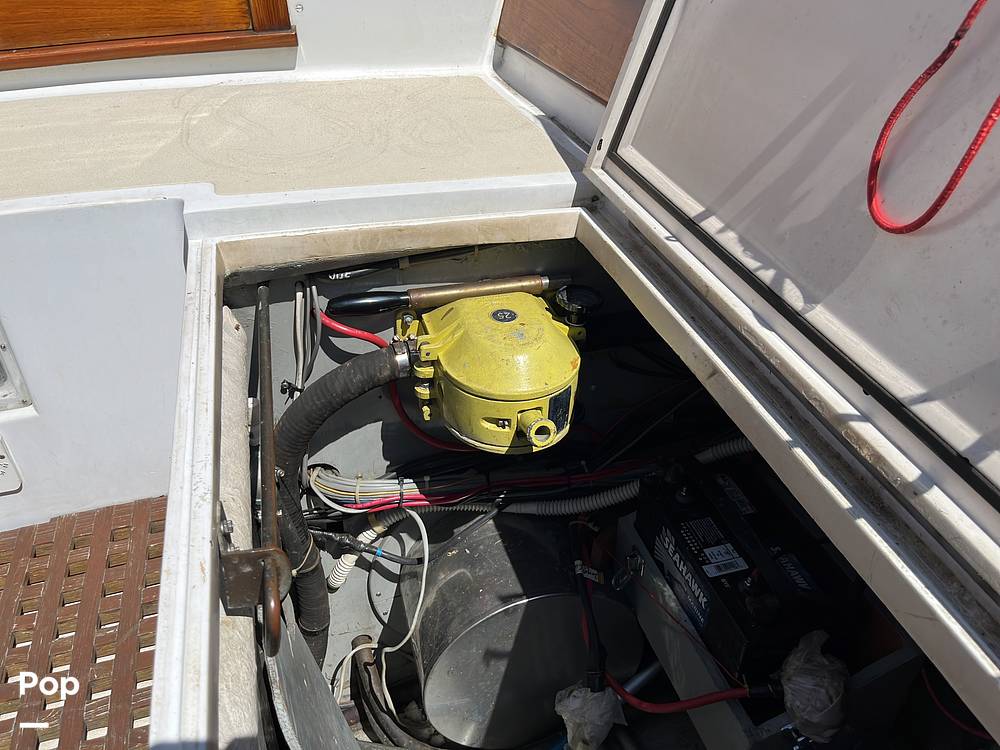 Slide: The Image of Hinckley Yachts Bermuda 40 Mark III Yawl 1974 - 74