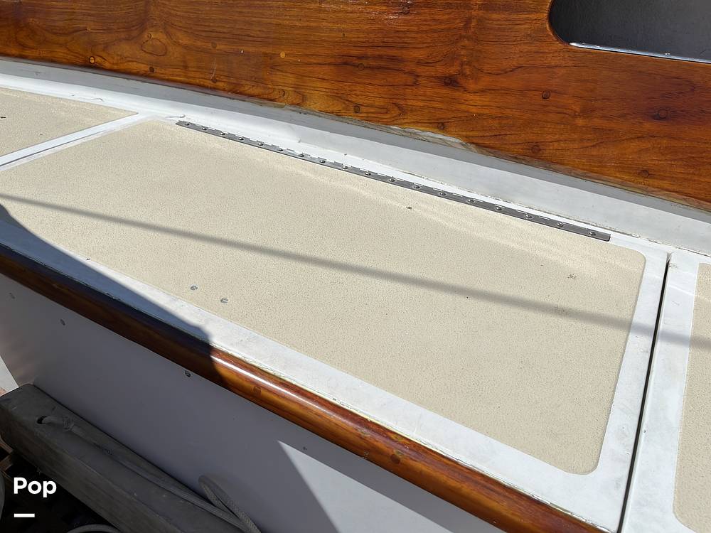 Slide: The Image of Hinckley Yachts Bermuda 40 Mark III Yawl 1974 - 77