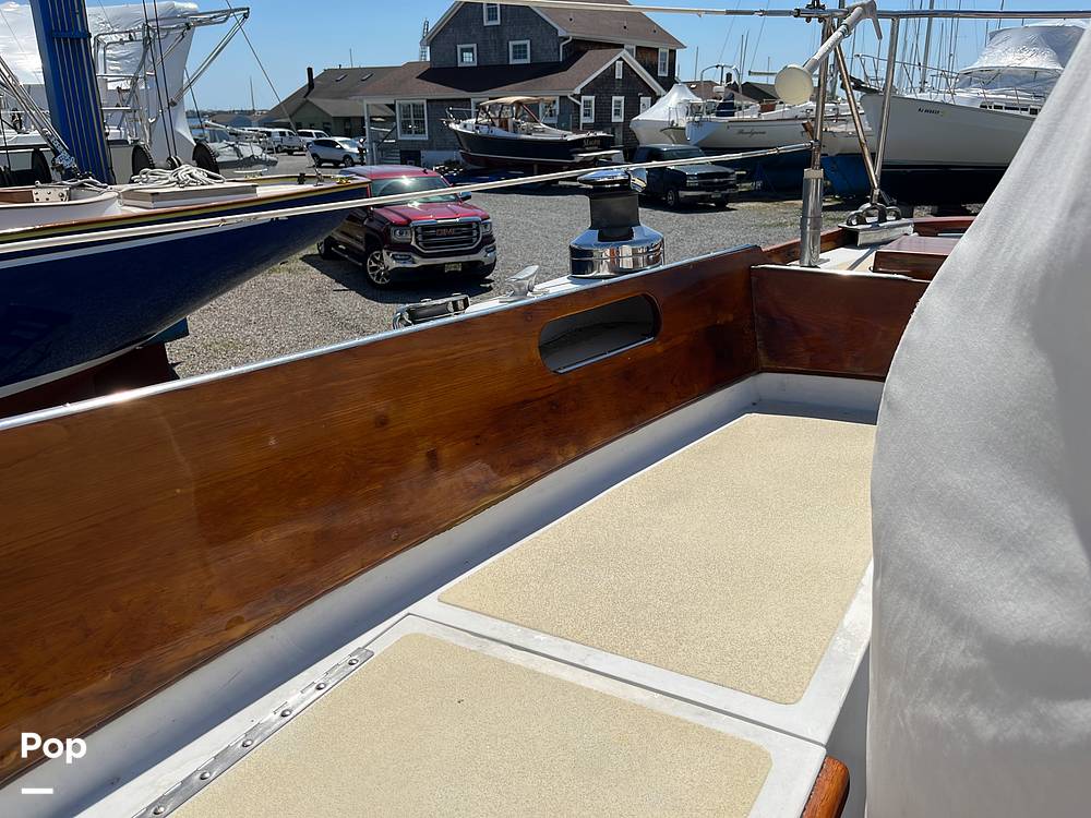Slide: The Image of Hinckley Yachts Bermuda 40 Mark III Yawl 1974 - 90