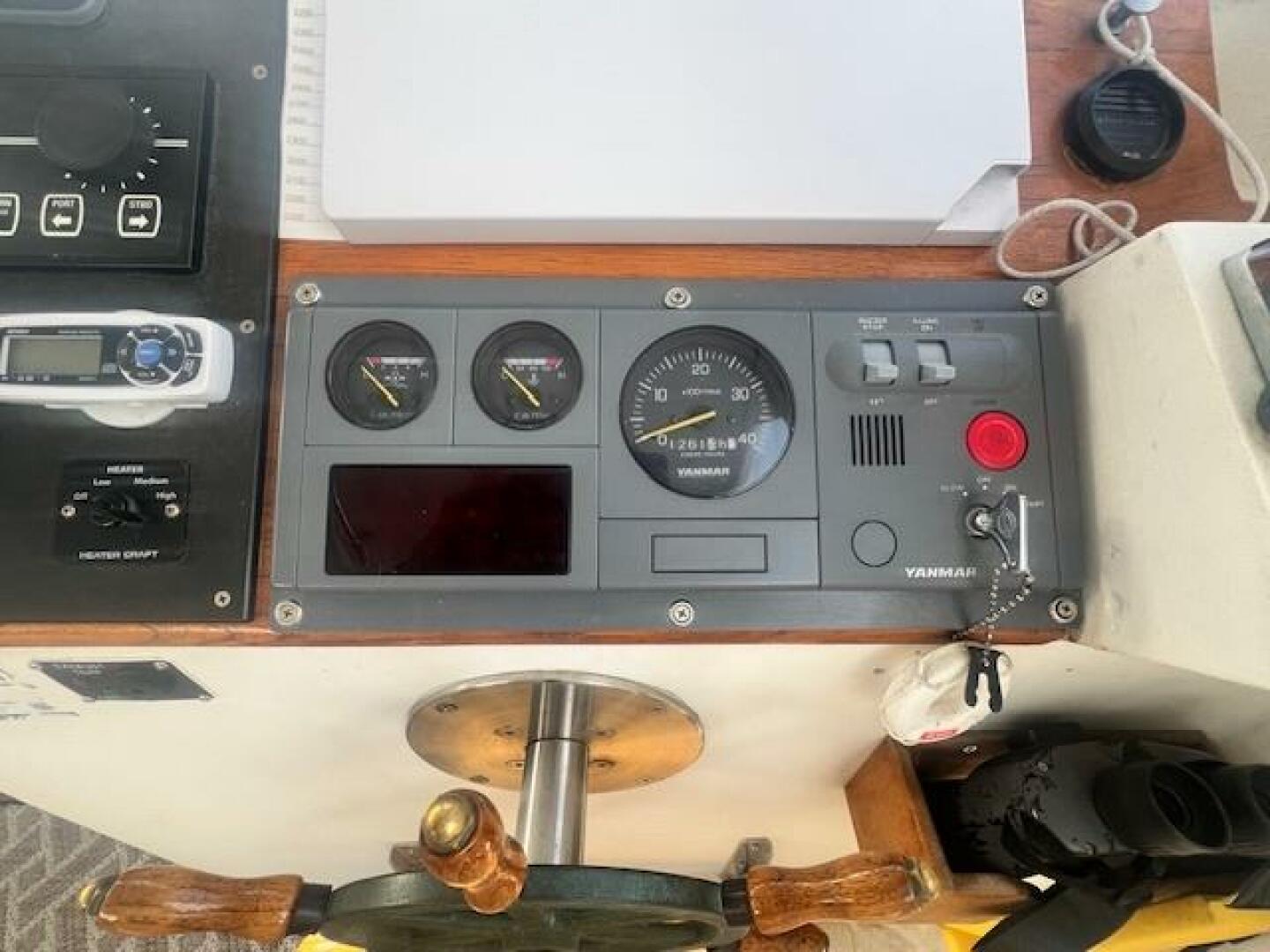 Slide: The Image of Hinckley Yachts Lobster Style Cruiser With Flybridge 1989 - 5175084