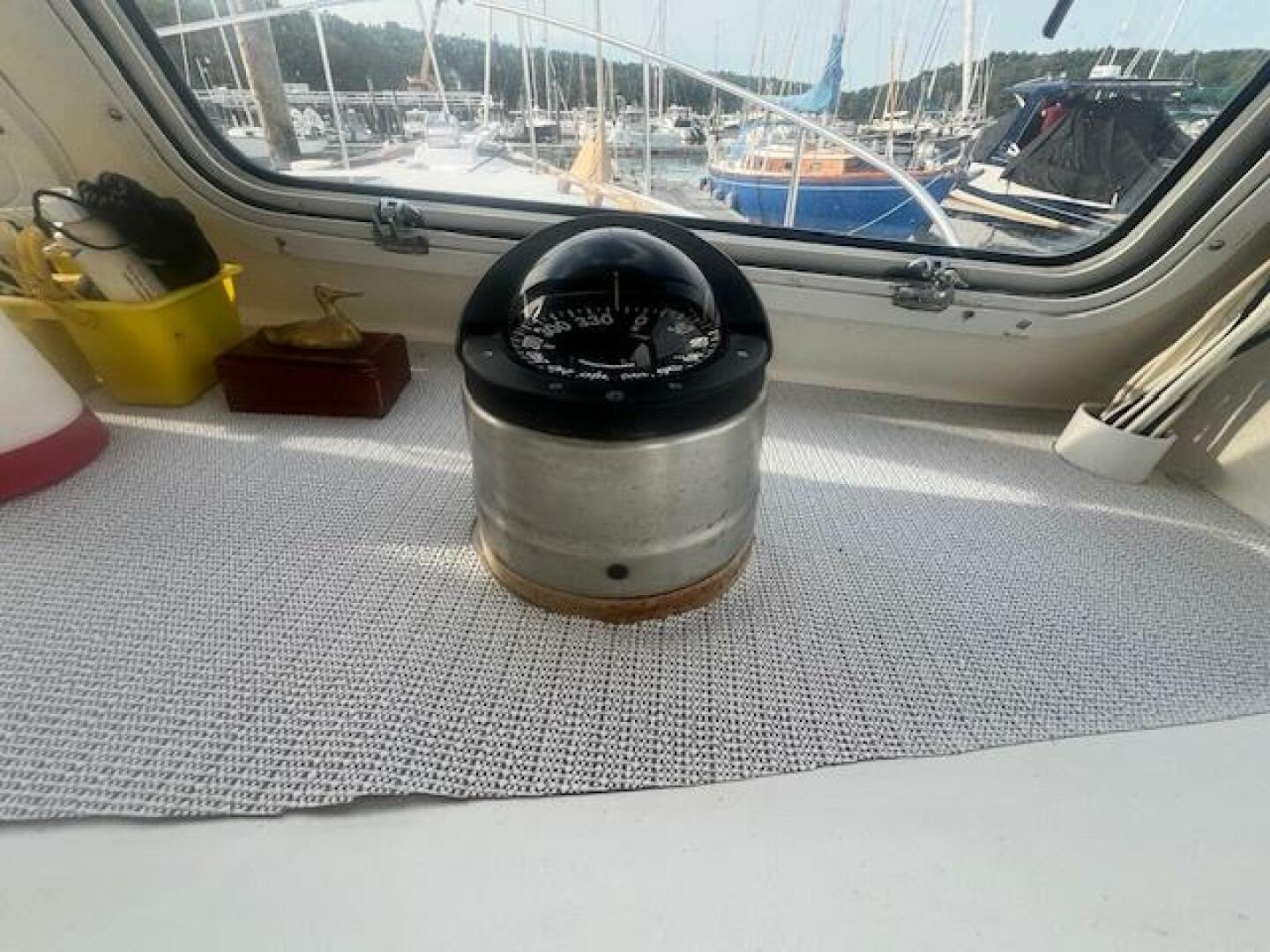 Slide: The Image of Hinckley Yachts Lobster Style Cruiser With Flybridge 1989 - 5175086