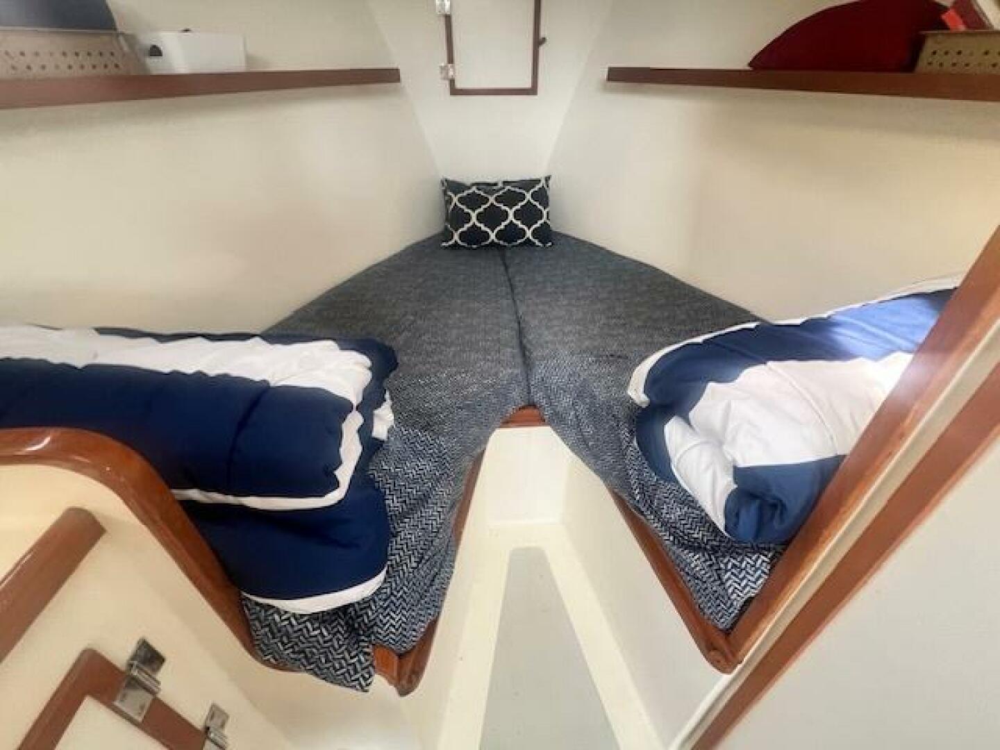 Slide: The Image of Hinckley Yachts Lobster Style Cruiser With Flybridge 1989 - 5175096