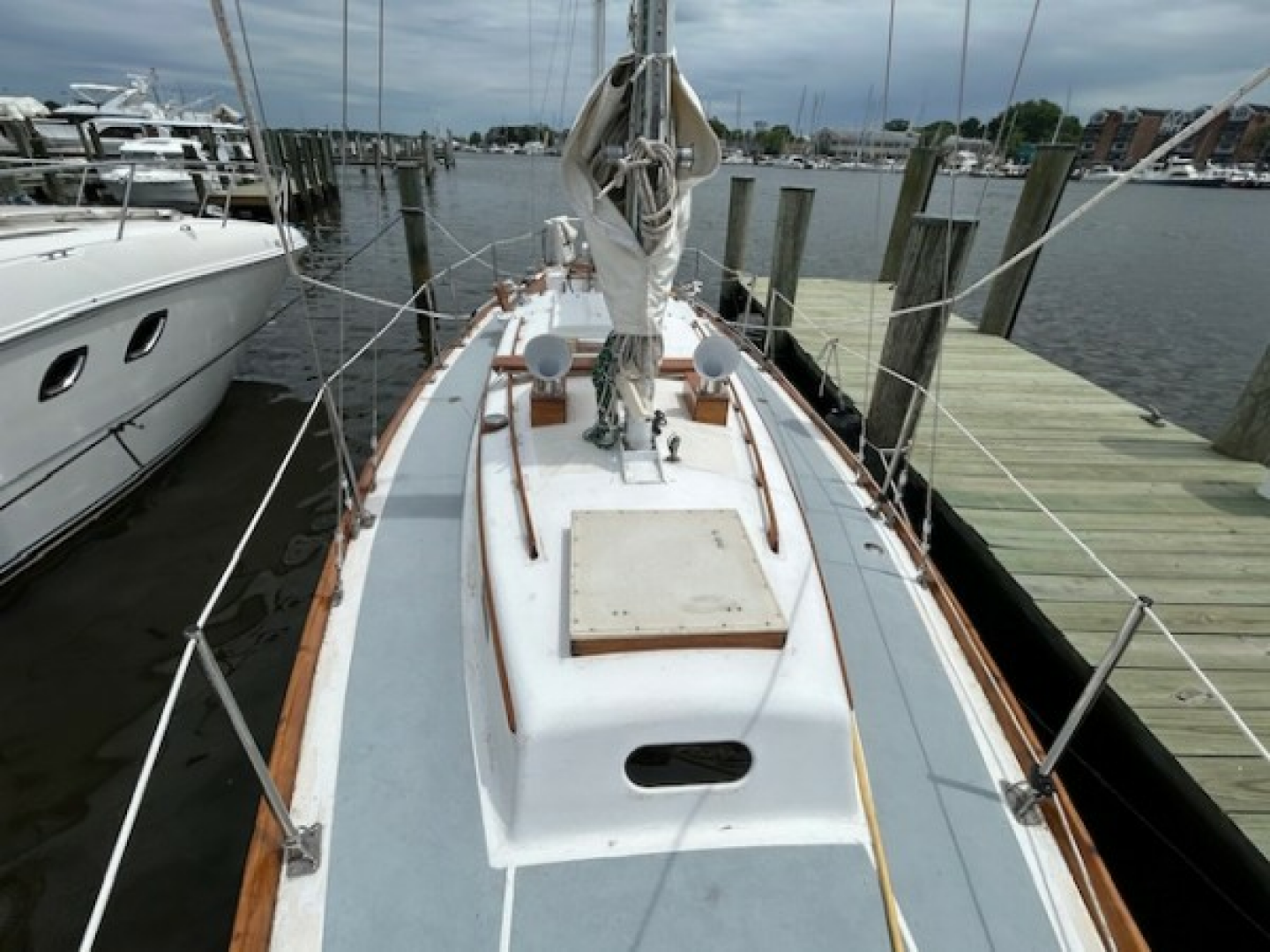 Slide: The Image of Used Sail Monohull for sale 1965 HINKLEY YACHTS Pilot Yawl 35 - BEAM REACH - 5302275