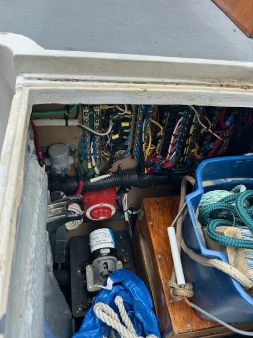 Slide: The Image of Used Sail Monohull for sale 1965 HINKLEY YACHTS Pilot Yawl 35 - BEAM REACH - 5305917