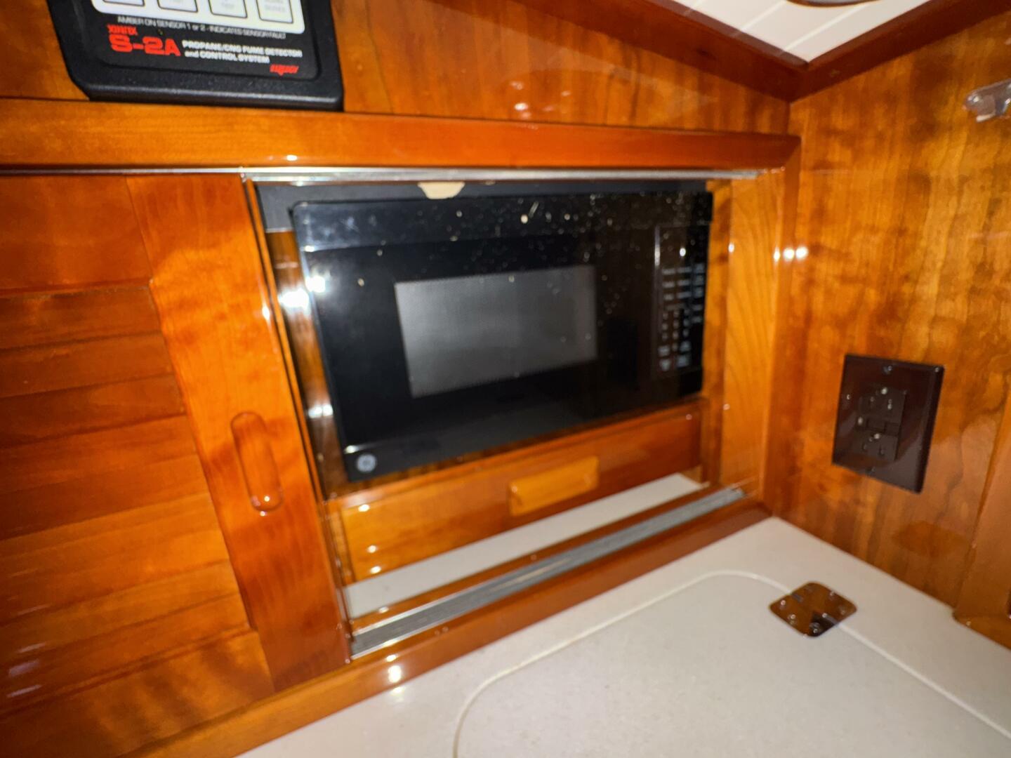 Slide: The Image of Hinckley Yachts Sou'Wester 42 MK II 2013 - 16