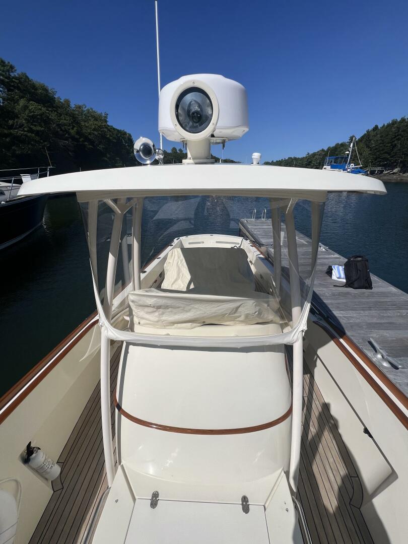 Slide: The Image of Hinckley Yachts Talaria 29C 2002 - 5204605