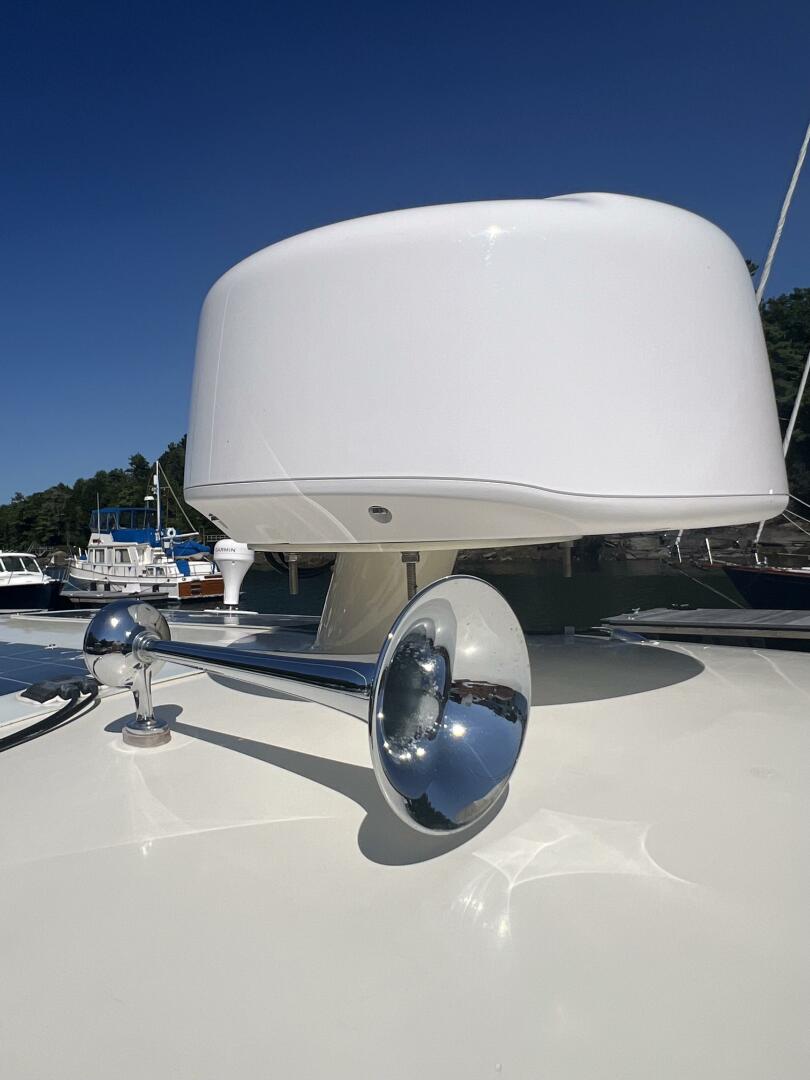 Slide: The Image of Hinckley Yachts Talaria 29C 2002 - 5204606