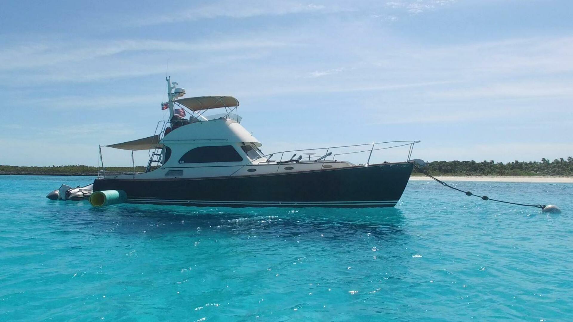 Slide: The Image of Hinckley Yachts Talaria 44 Flybridge 2002 - 0