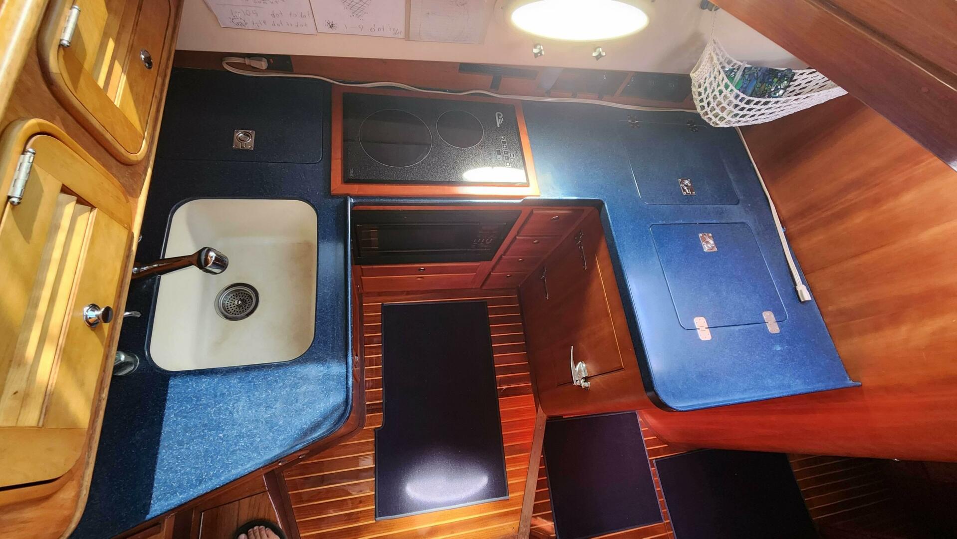 Slide: The Image of Hinckley Yachts Talaria 44 Flybridge 2002 - 10