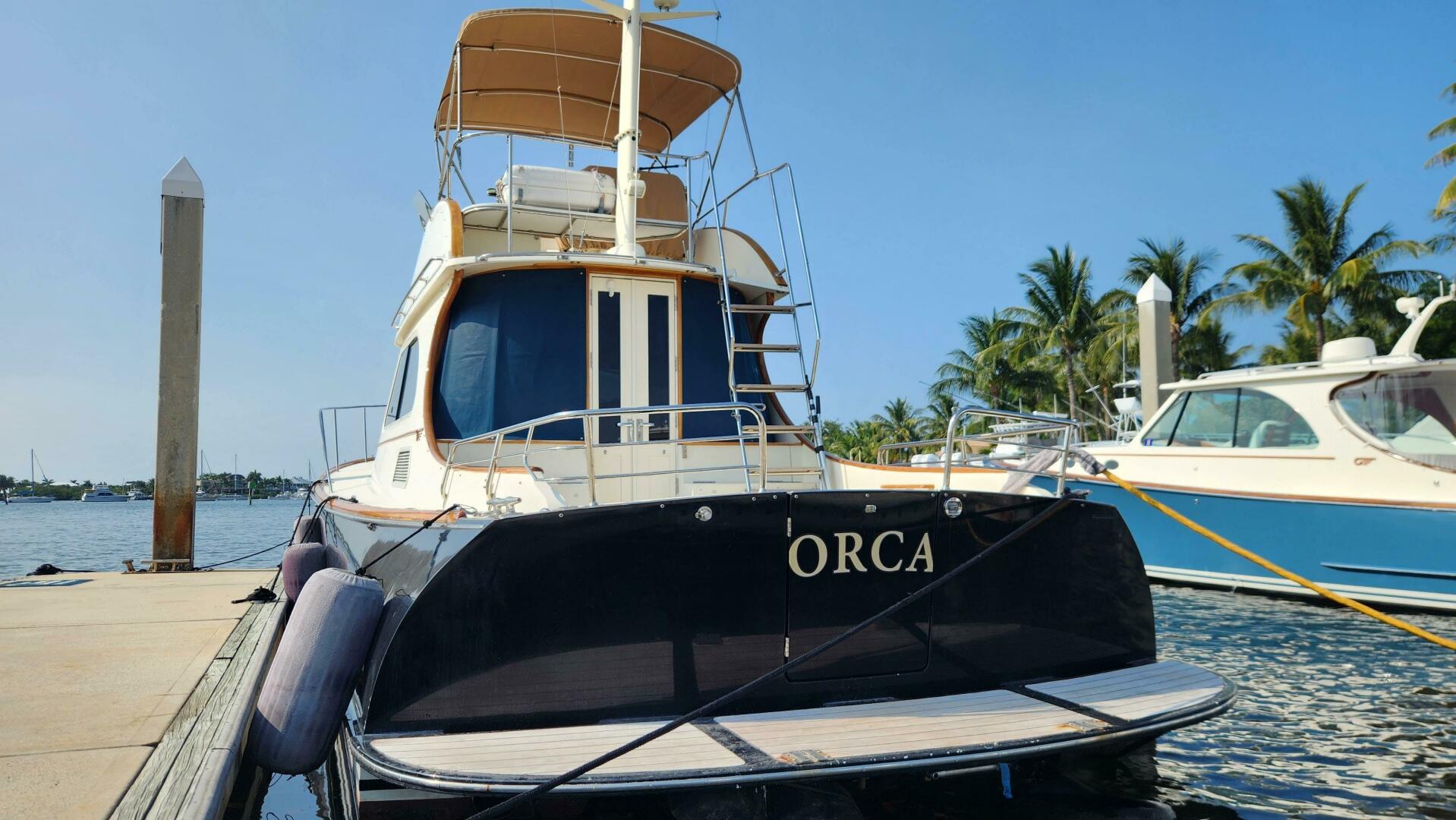 Slide: The Image of Hinckley Yachts Talaria 44 Flybridge 2002 - 2