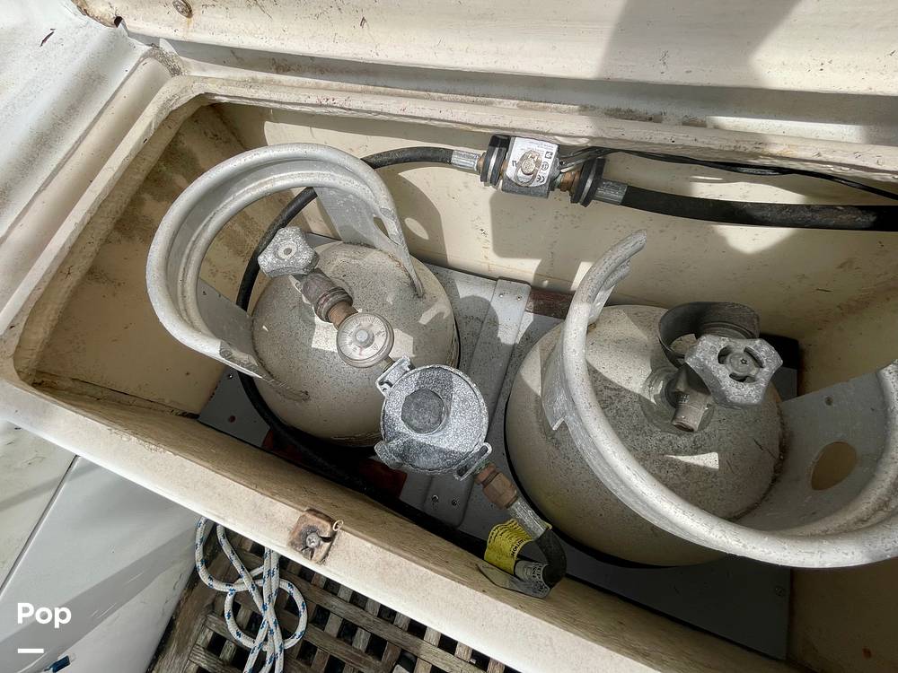 Slide: The Image of Propane Tanks - 14730320