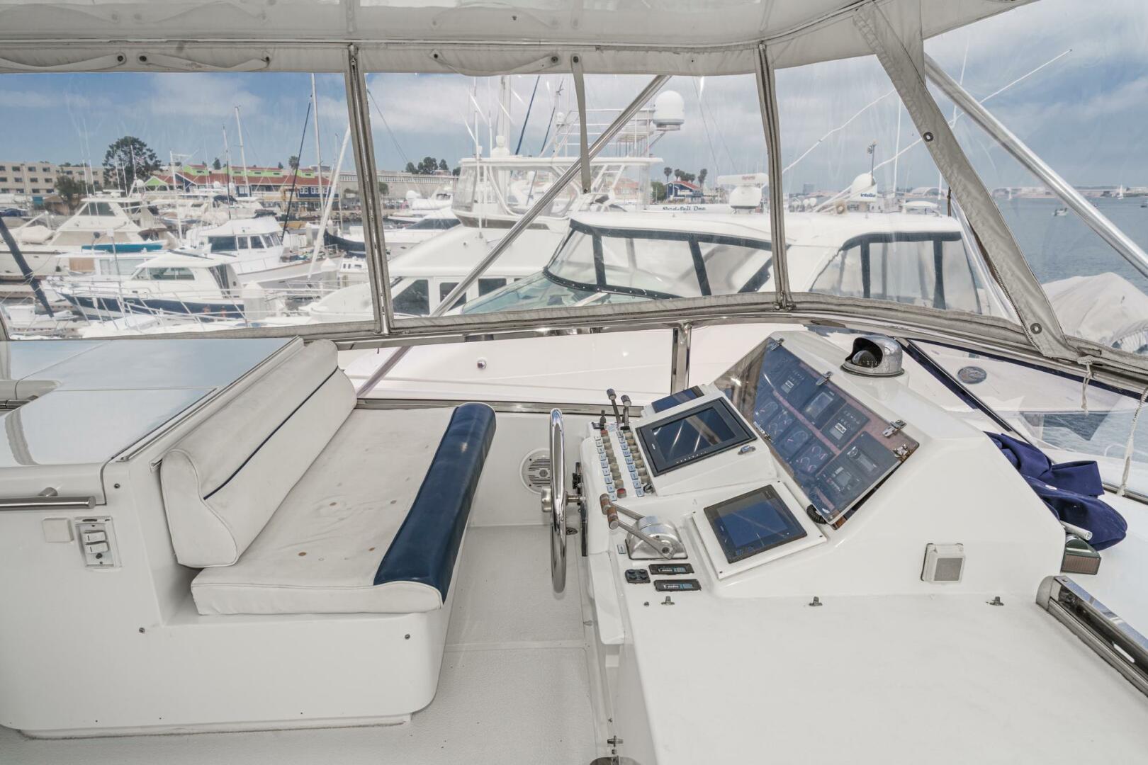 Slide: The Image of Horizon 70 Motoryacht 1999 - 5400414