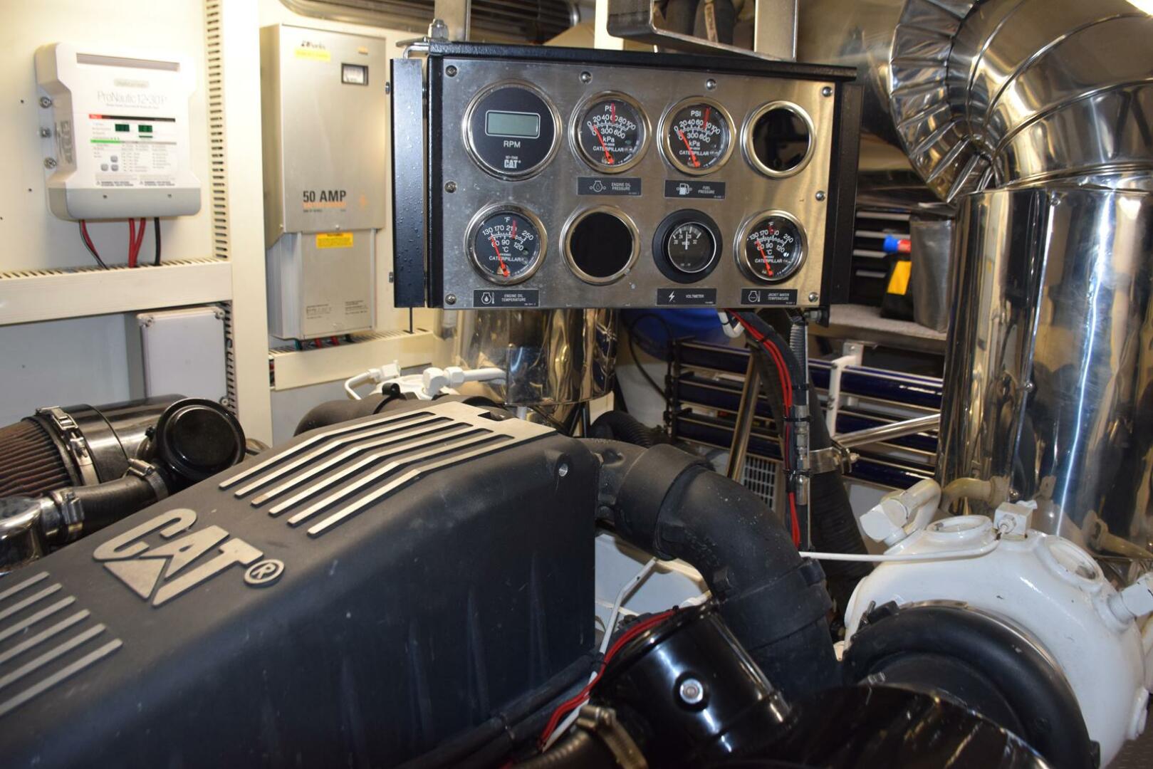Slide: The Image of CAT V12 C32 1550hp Each   - 78