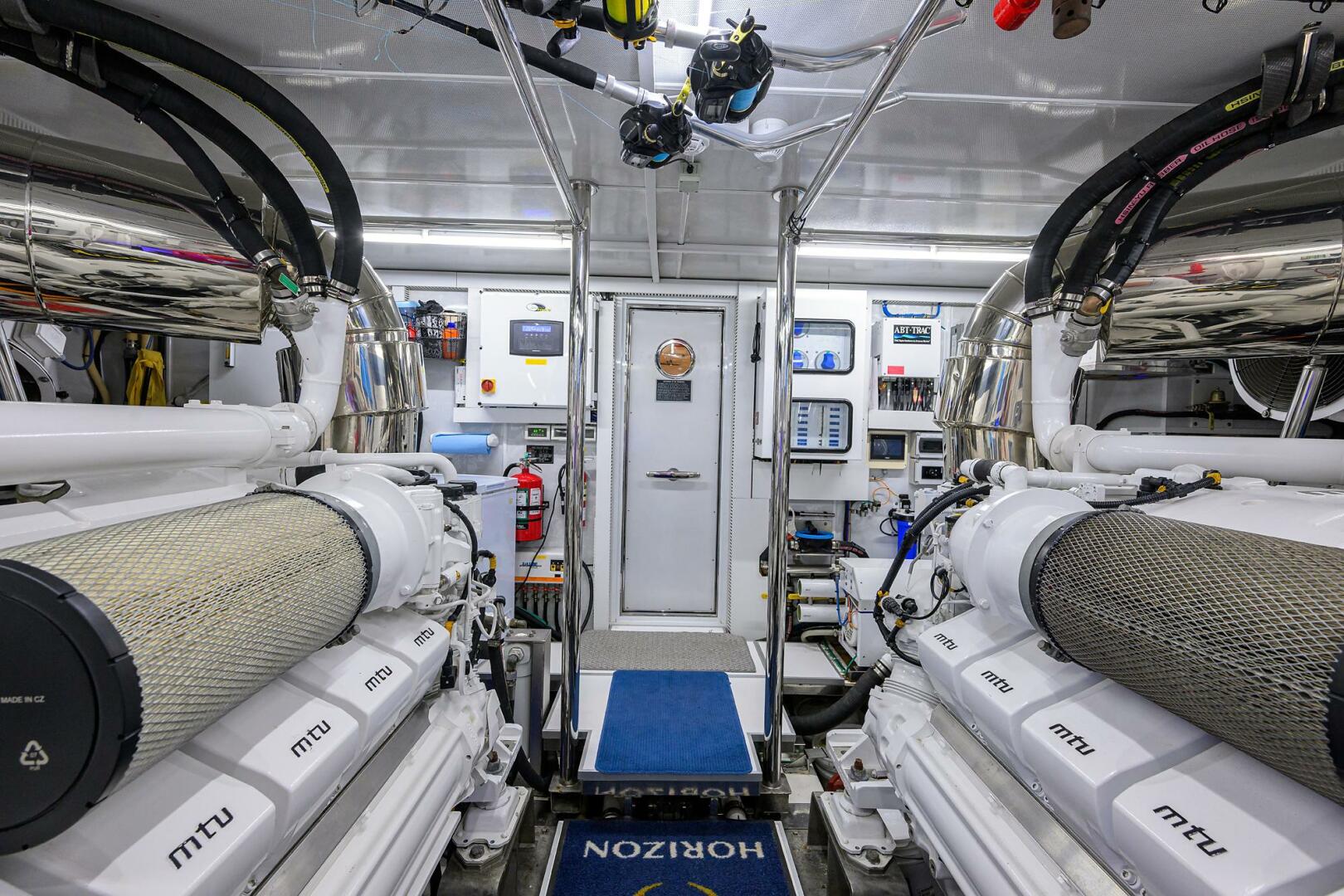 Slide: The Image of 2020 Horizon 90 Aqua Life - 4634375