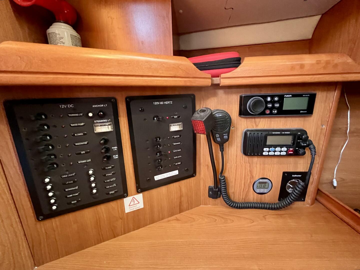 Slide: The Image of Hunter 31 2008 - 5111117