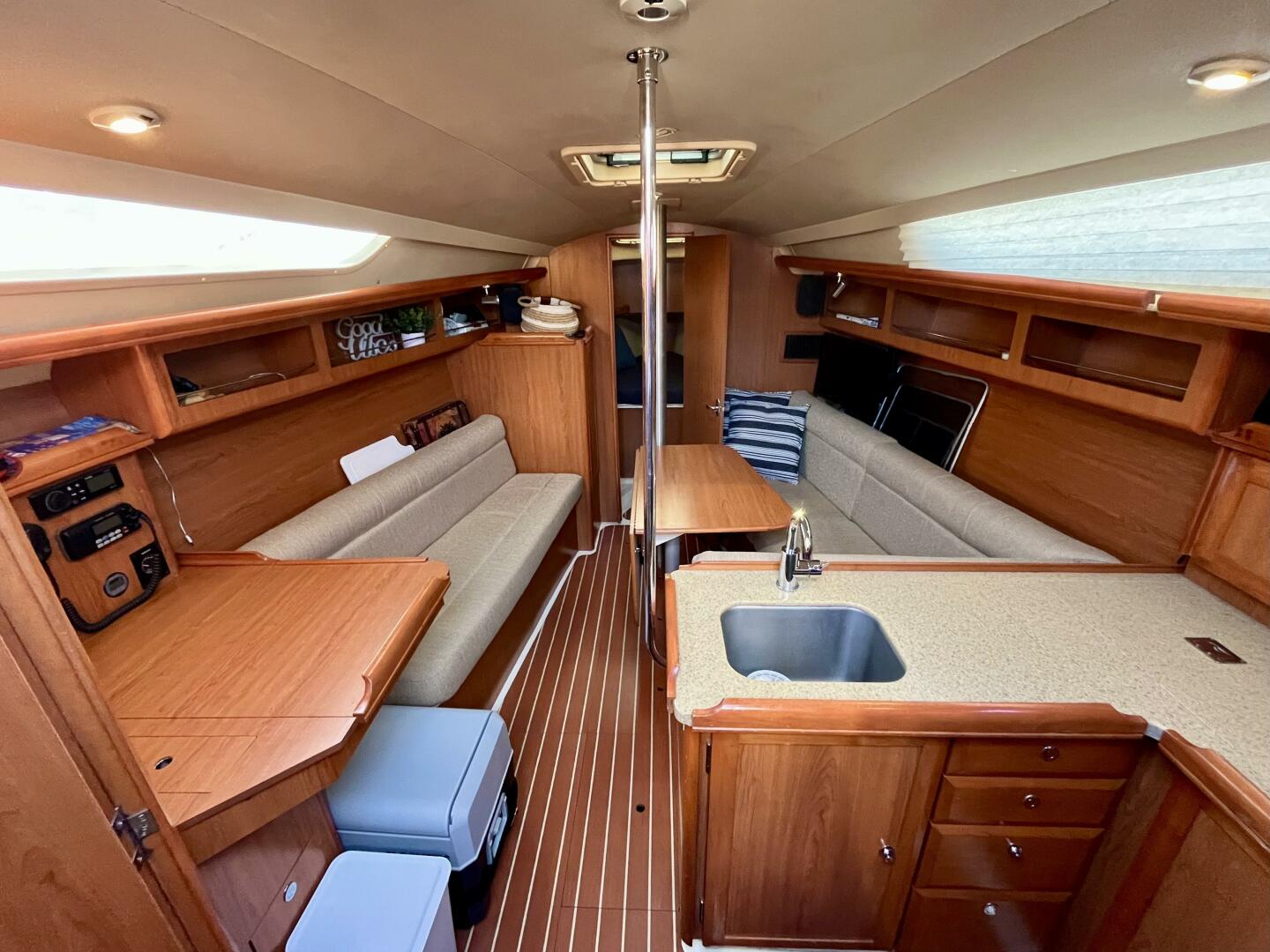 Slide: The Image of Hunter 31 2008 - 5111128