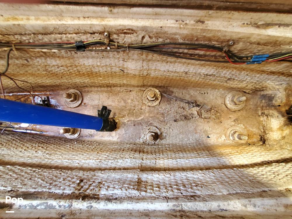 Slide: The Image of Keel Bolts - 125