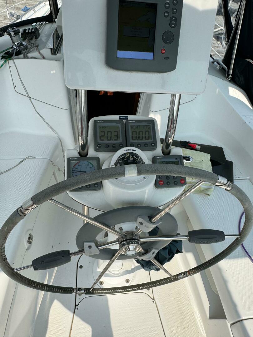 Slide: The Image of Hunter 33 2007 - 5001064