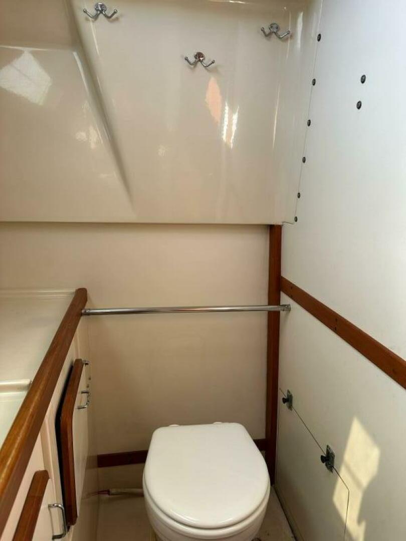 Slide: The Image of Hunter 35.5 Legend 1990 - 5144003
