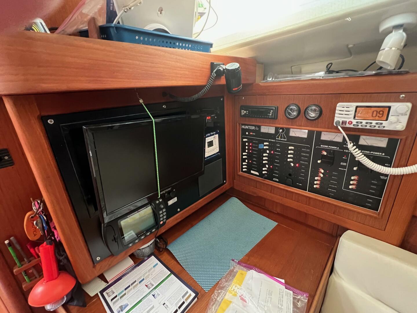 Slide: The Image of Hunter 380 2001 - 5516717