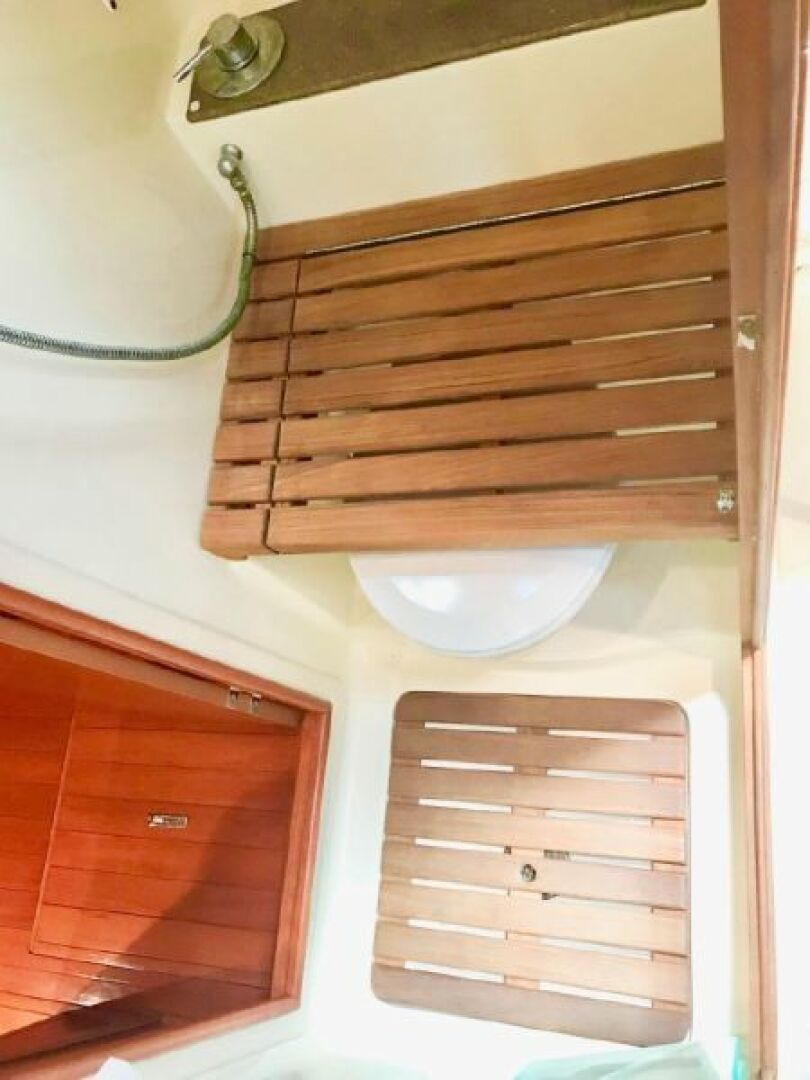Slide: The Image of Hunter 39 2011 - 4942408