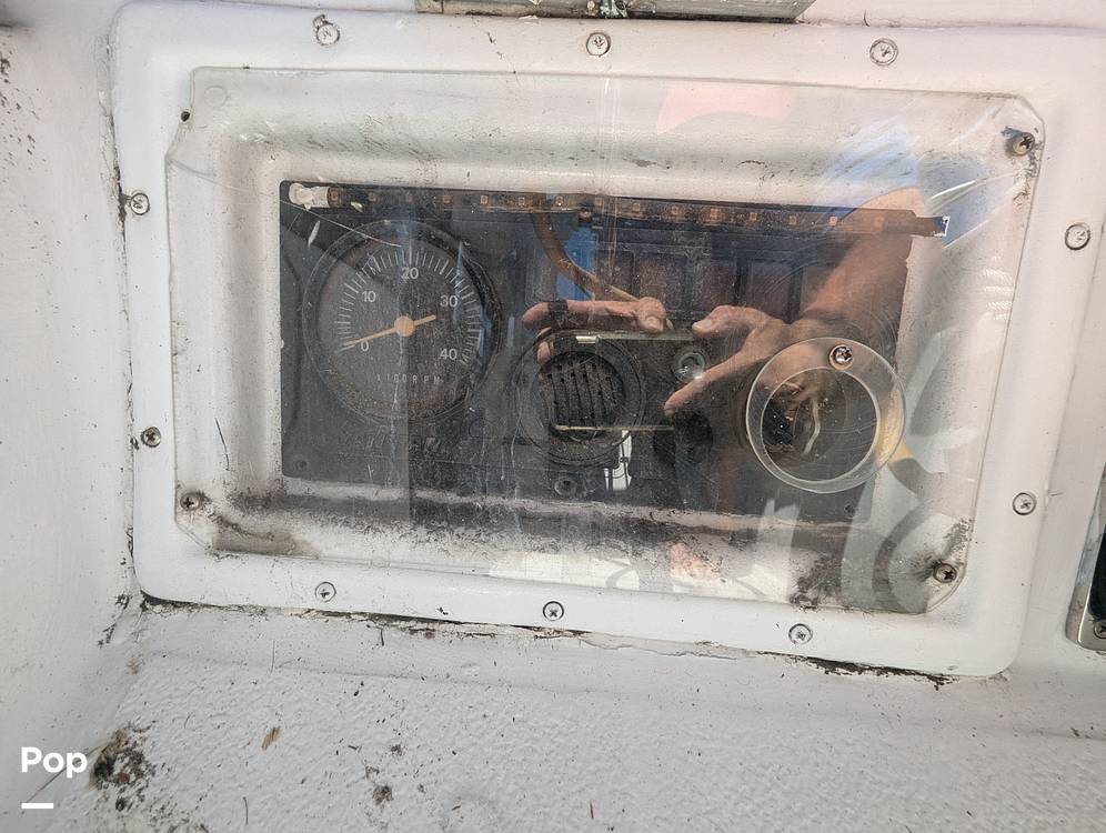 Slide: The Image of Hunter 40-1 1985 - 14827421