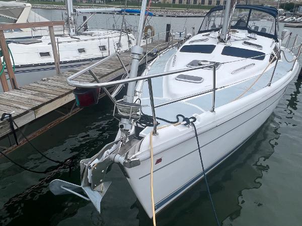 Slide: The Image of Hunter 410 sailboat from 2000 docked at a marina. - 3