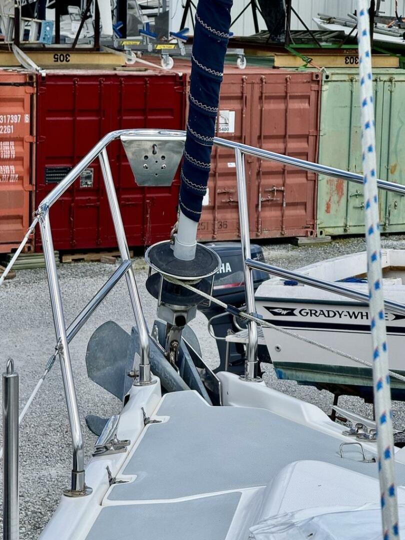 Slide: The Image of Hunter 420 2003 - 5336872