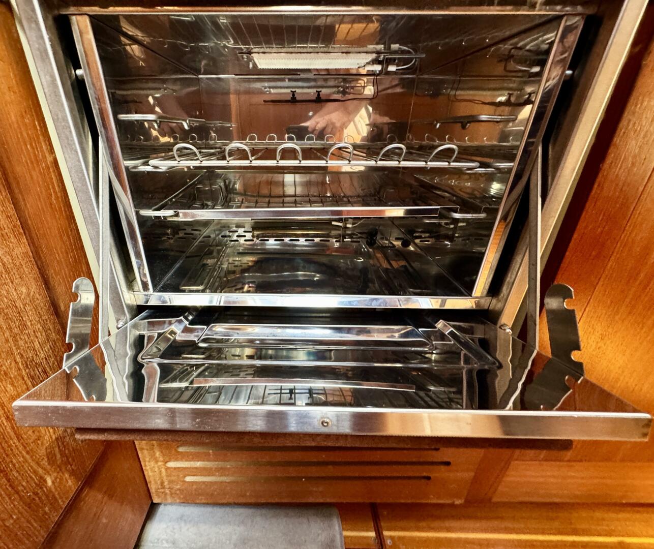 Slide: The Image of Hunter 420 2003 - 5336896