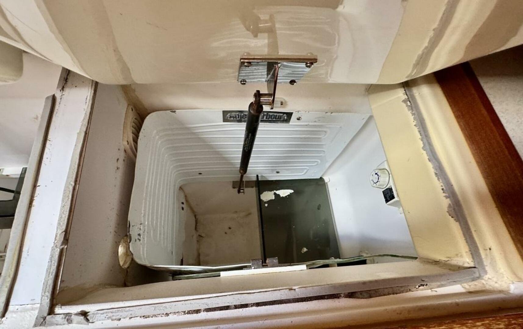 Slide: The Image of Hunter 420 2003 - 5336899