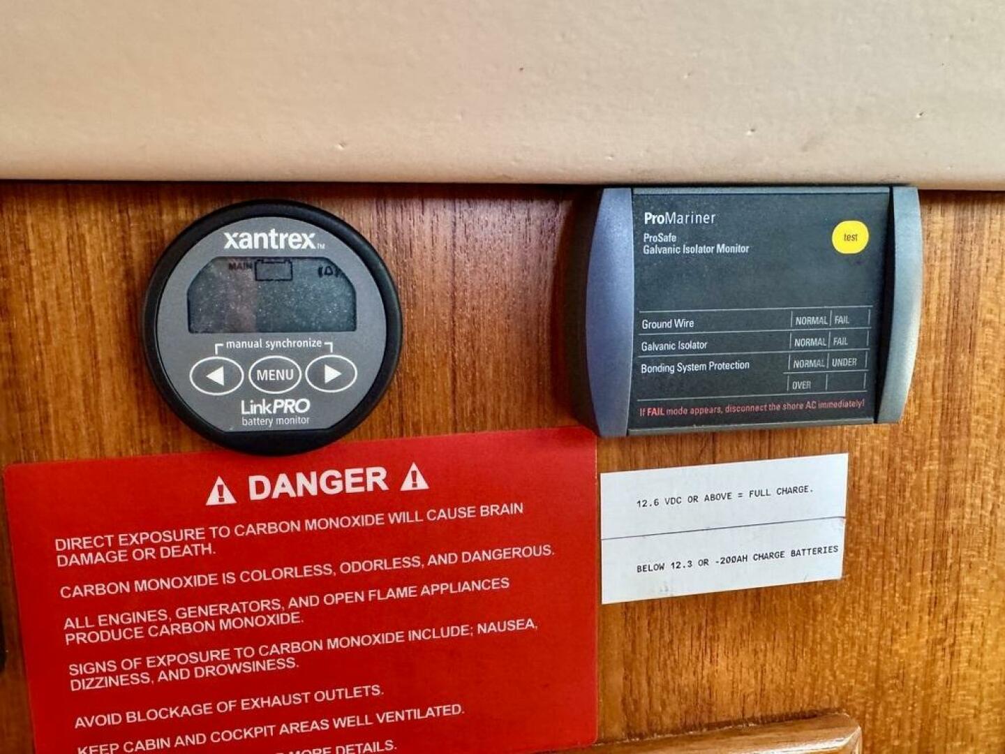 Slide: The Image of Hunter 420 2003 - 5336914