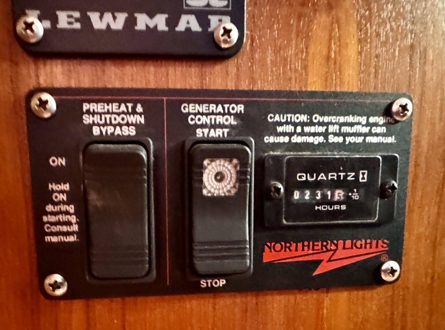 Slide: The Image of Hunter 420 2003 - 5336918