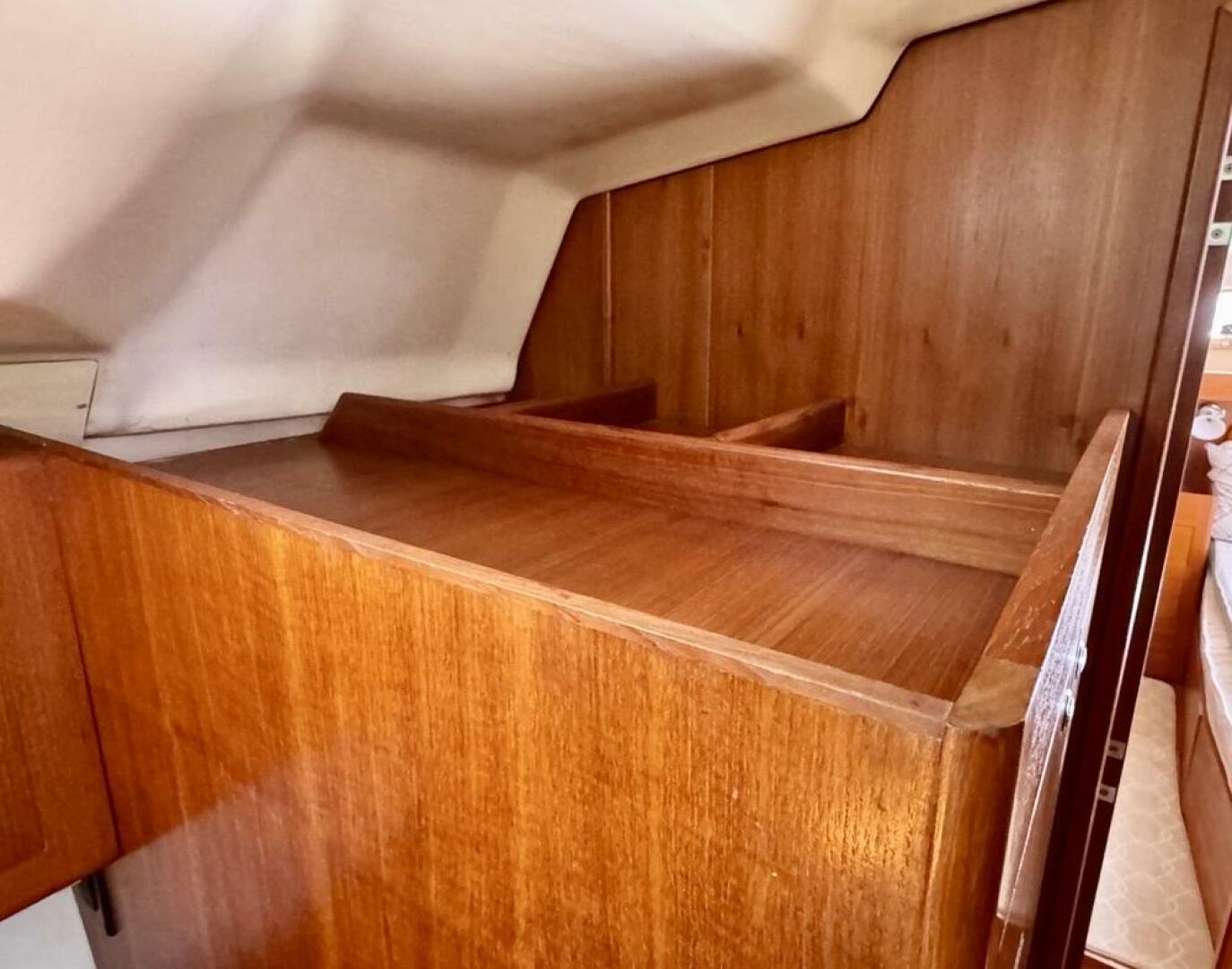 Slide: The Image of Hunter 420 2003 - 5336922