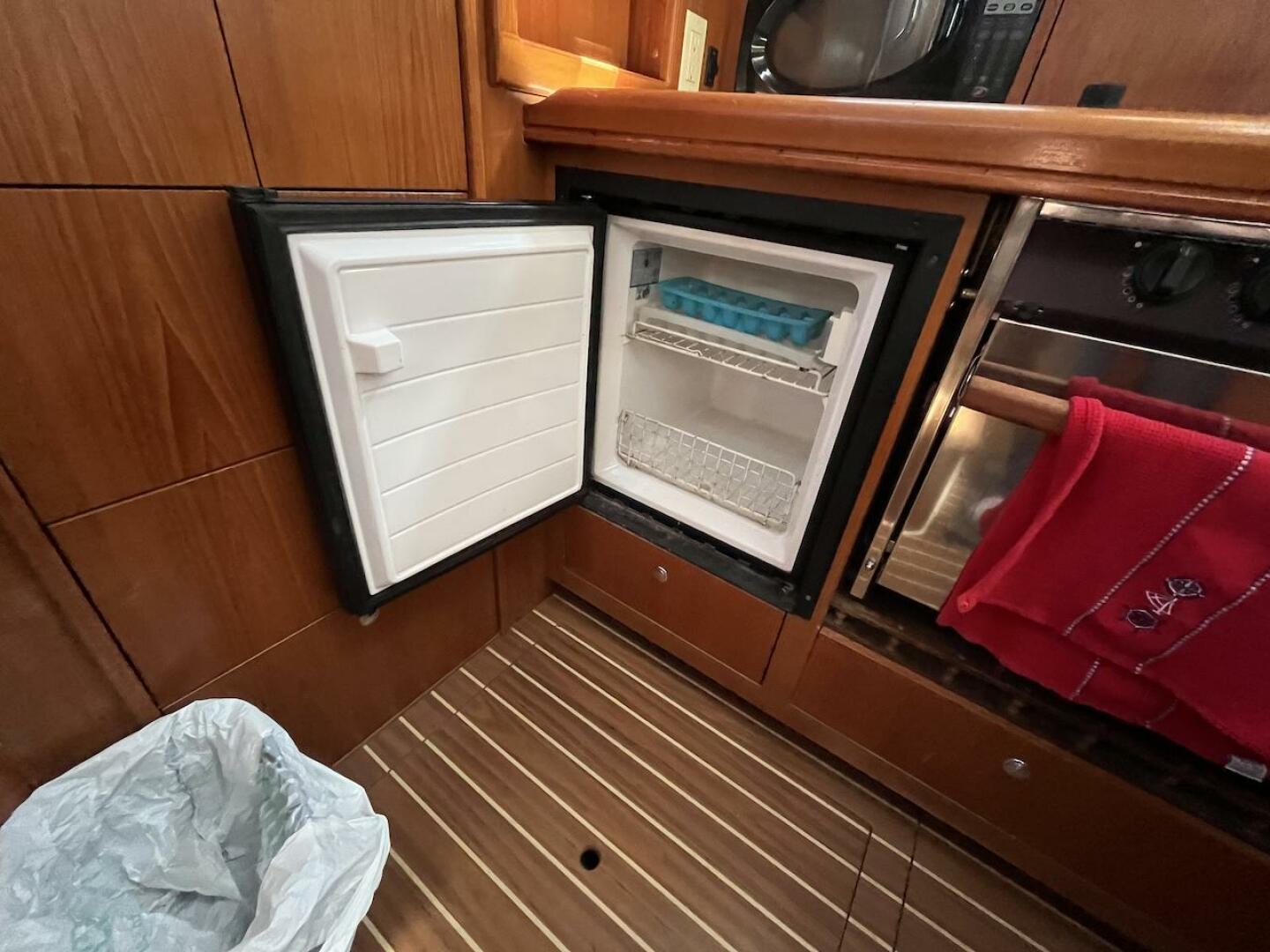 Slide: The Image of Hunter 44AC 2005 - 4334957