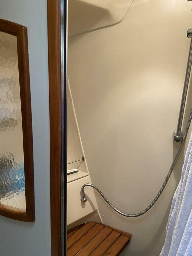 Slide: The Image of Hunter 44DS 2005 - 5476759