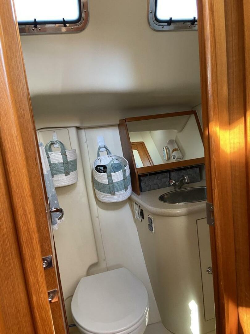 Slide: The Image of Hunter 44DS 2005 - 5476774