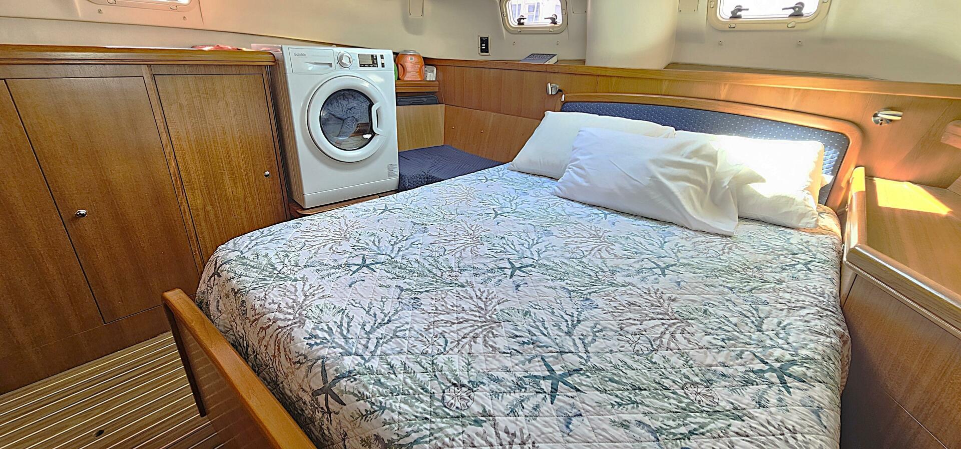 Slide: The Image of Hunter 456 2005 - 4831509